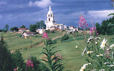 Ульяновская церковь-колокольня, 2000 г.