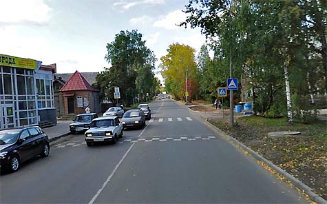 Искусственные дорожные неровности в Сыктывкаре на Октябрьском проспекте возле школы №35.